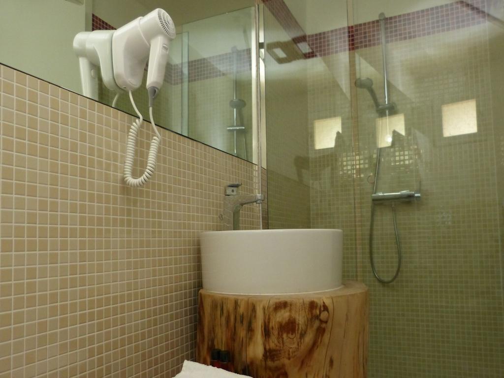 Fontana Rooms Lake Como الغرفة الصورة