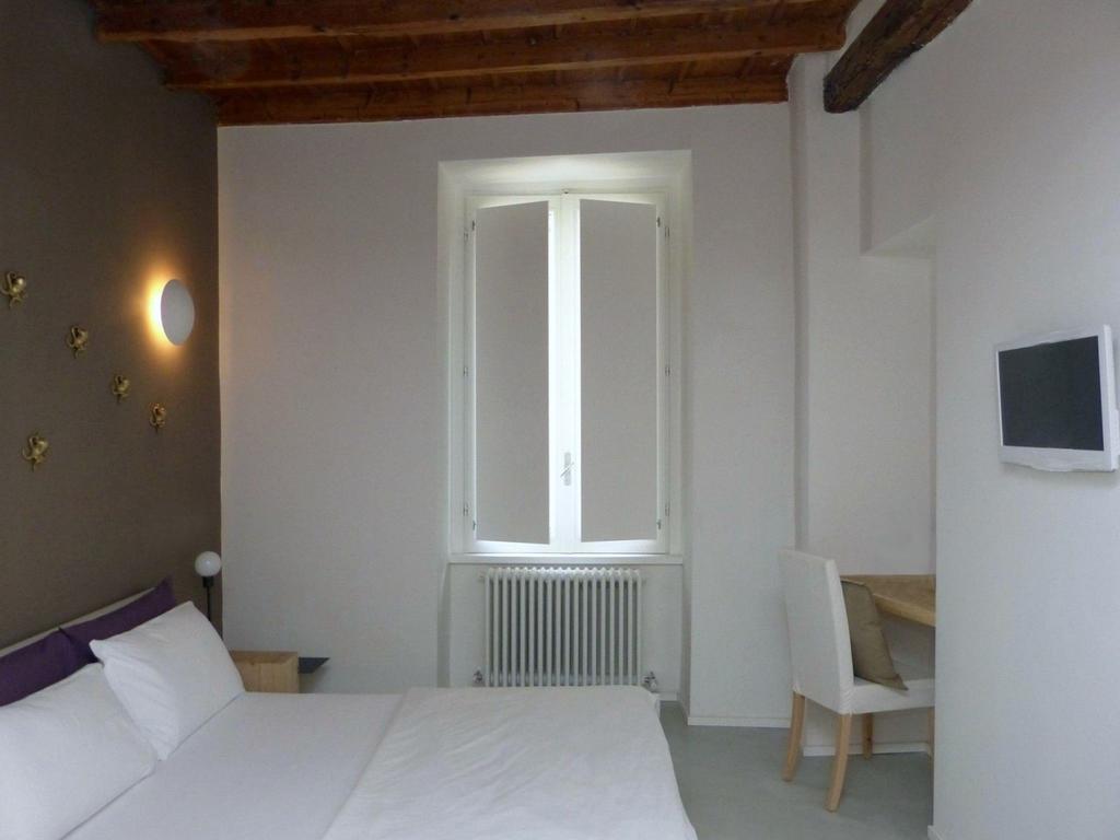 Fontana Rooms Lake Como الغرفة الصورة
